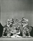 La Péri (Ashton, 1931): (centre) Alicia Markova and Frederick Ashton. Photo © Pollard Crowther. RDC/PD/01/41/01