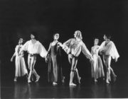 Promenade (Bruce, 1976). Photo © Alan Cunliffe. RDC/PD/01/273/1