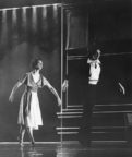 Reflections (North, 1976): Julia Blaikie, Leigh Warren. Photo © Alan Cunliffe. RDC/PD/01/268/1