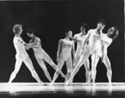 Running Figures (North, 1975). Photo © Alan Cunliffe. RDC/PD/01/257/1