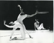 Stop-Over (Scoglio, 1972): Julia Blaikie, Gideon Avrahami, Christopher Bruce, 1972. Photo © Alan Cunliffe. RDC/PD/01/235/1